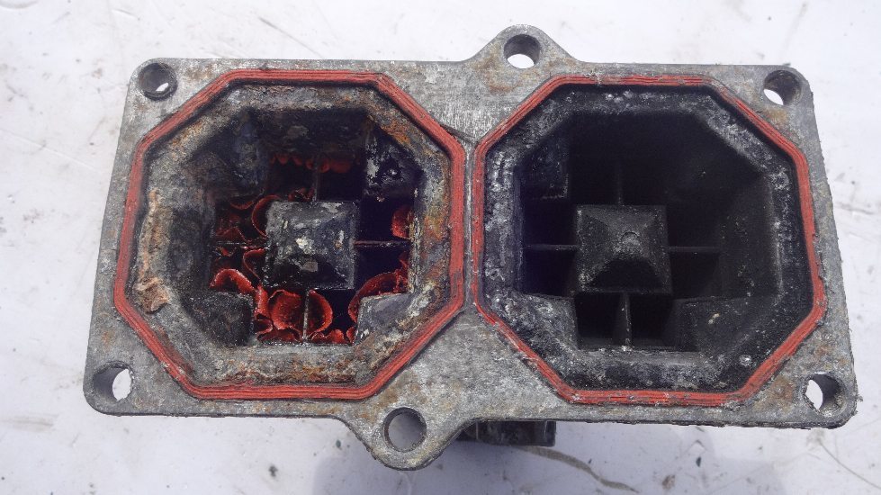 клапан системы EGR б/у - 1